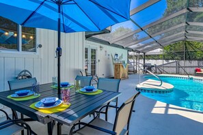 House (River's Edge Retreat) | Exterior