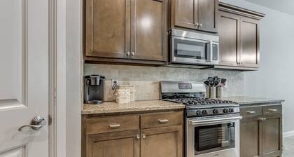 Convenient Edmond Home Located Close to I-35
