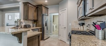 Convenient Edmond Home Located Close to I-35