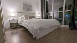 1 chambre, bureau, fer et planche à repasser, Wi-Fi gratuit