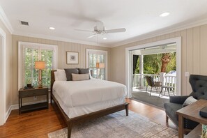 4 bedrooms, free WiFi, bed sheets