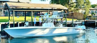 Private Dock-Waterfront Home, Gulf Access. Pool, Hot Tub.