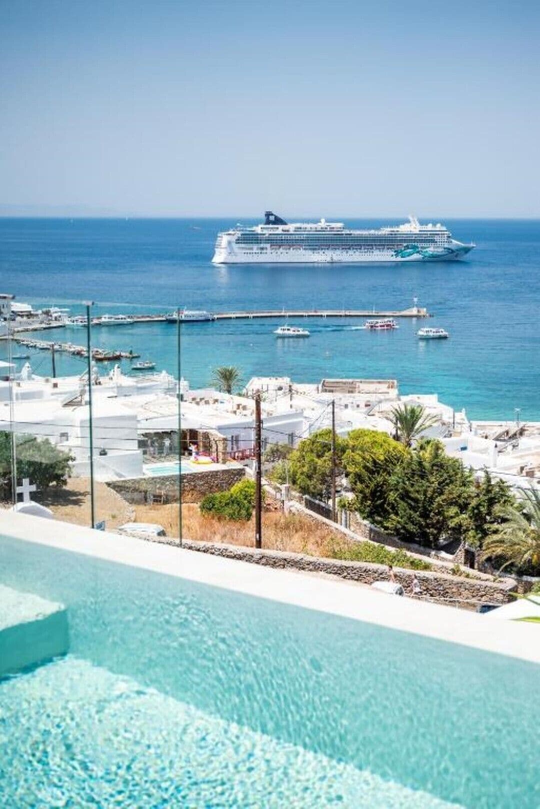 حمّام سباحة خارجي