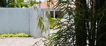 Bome Residence Double Room with Private Bathroom