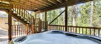 Cold Springs Mountain Cabin: Hot Tub & Generator