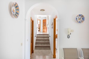 Interior - Apartment in Fishing Village with Wi-Fi, Air Conditioning & Terrace with Sea View (Puerto de Sóller)