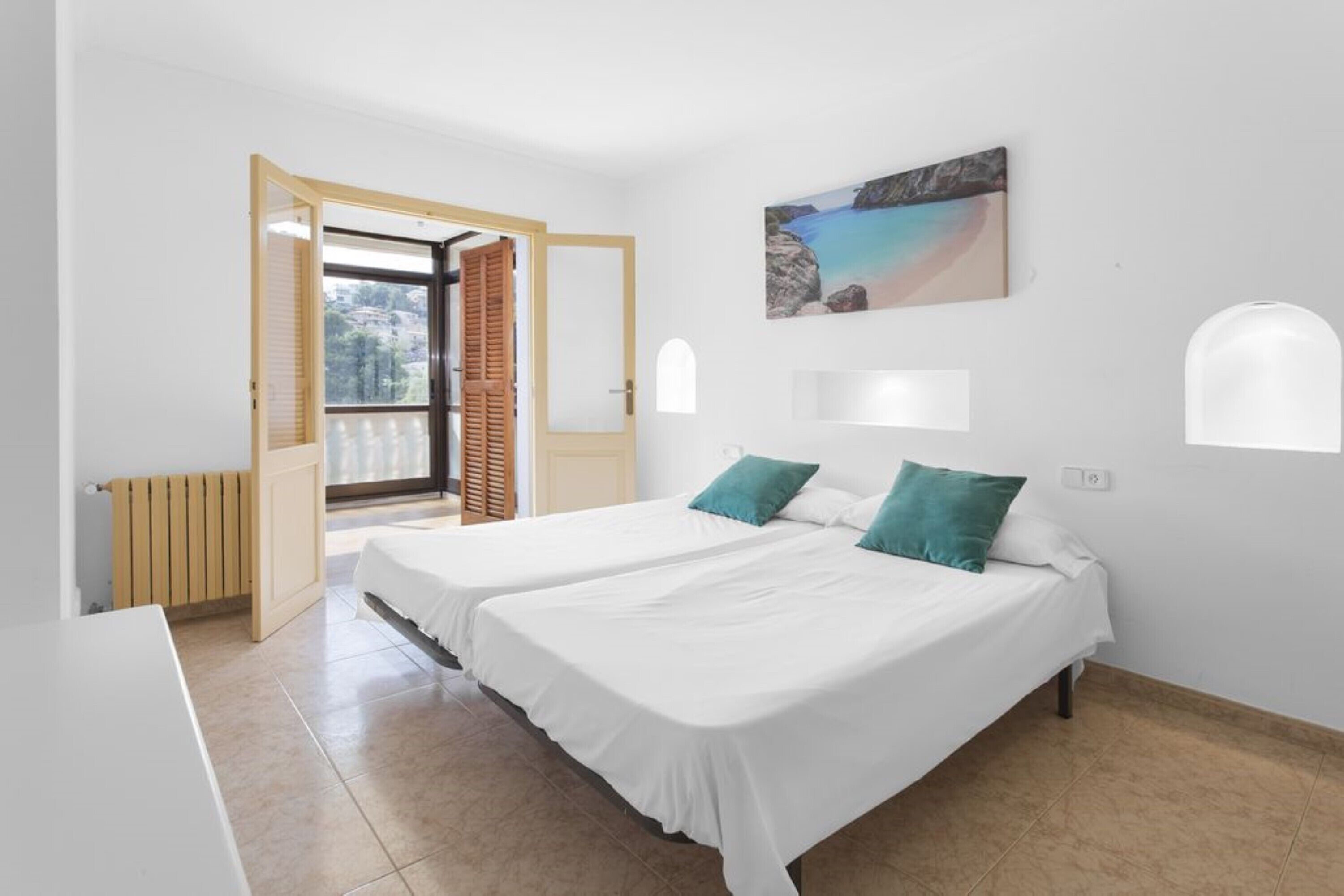 2 dormitorios, tabla de planchar con plancha, wifi gratis y ropa de cama