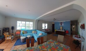 TV, fireplace - Villa "House Pc" with Private Indoor Pool, Sea and Mountain Views (Porto da Cruz)