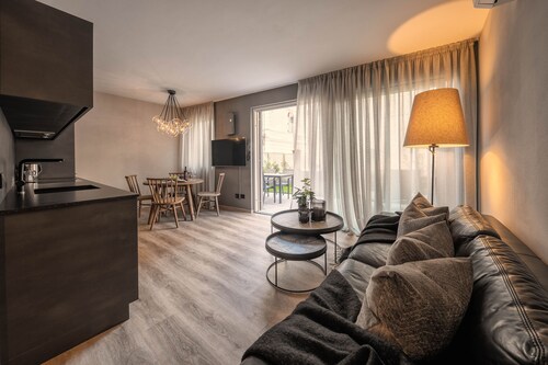 Ferienwohnung "Lores Loft" mit Garten und WLAN