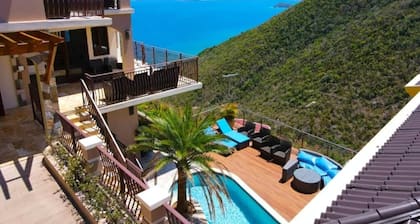 MHV 3-bedroom villa with pool & Spa - STONERIDGE