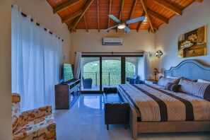 3 bedrooms, in-room safe, iron/ironing board, WiFi