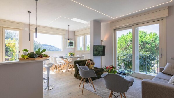 House | 3 bedrooms - Italianway - Luxury Apartment in Modern Villa 2 (Imperia)