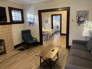 電視、壁爐、 辦公室