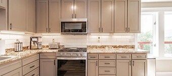 Cabin With Room for Everyone