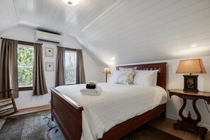 2 habitaciones, tabla de planchar con plancha y cuna de viaje 