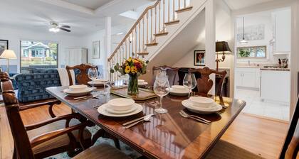 Newly remodeled dog-friendly 2 bedroom wine country home in the heart of Dundee
