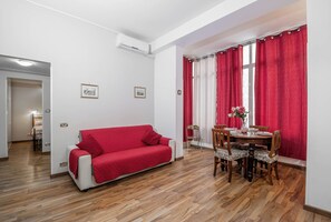 Apartment, 2 Bedrooms, Accessible, Balcony | Dining - House Serena in Rome (Rome)
