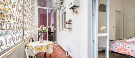 Apartment, 2 Bedrooms, Accessible, Balcony