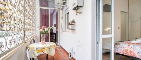 Apartment, 2 Bedrooms, Accessible, Balcony | Dining