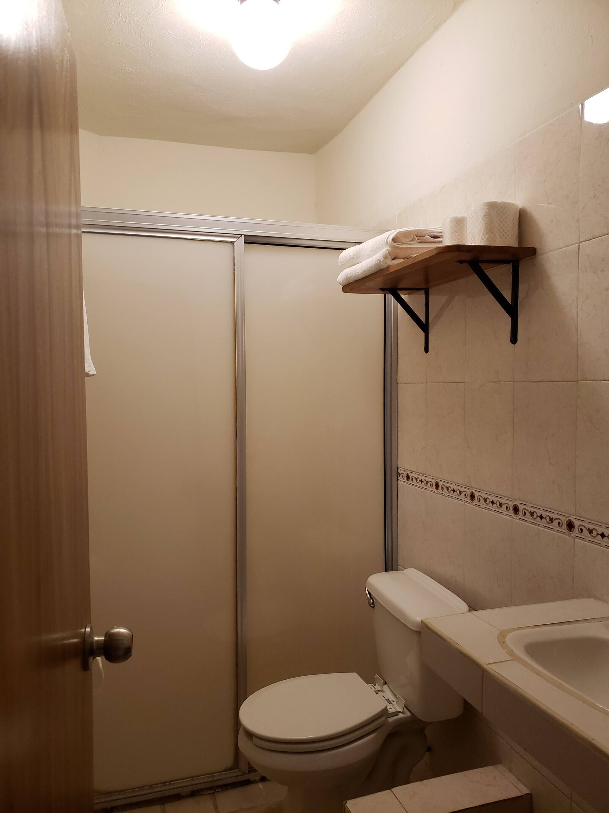 Apartment, 2 Bedrooms, Balcony, City View | Bathroom