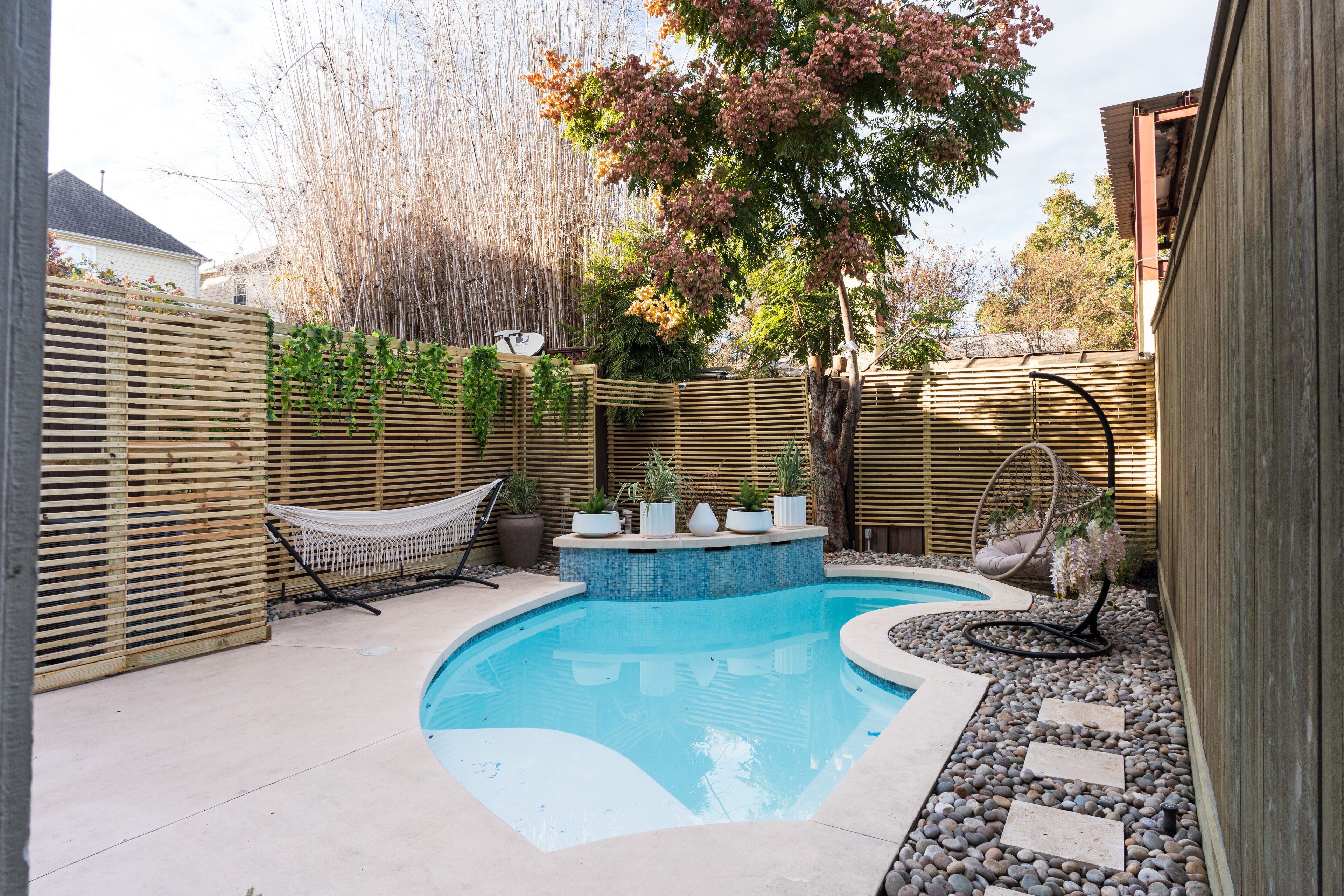 Alo House @Heights-Downtown |Pool| 3BR| 3.5BA