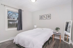 3 sovrum, strykjärn/strykbräda, wi-fi och sängkläder