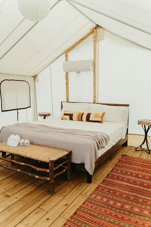 Tent, 1 King Bed, Pool Access, Garden View | Bed sheets - Rancho Moonrise (Manor)