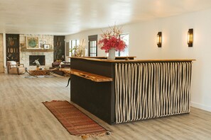 Reception - Rancho Moonrise (Manor)