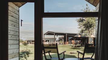 Cabana, 1 llit de matrimoni, vistes al parc | Roba de llit