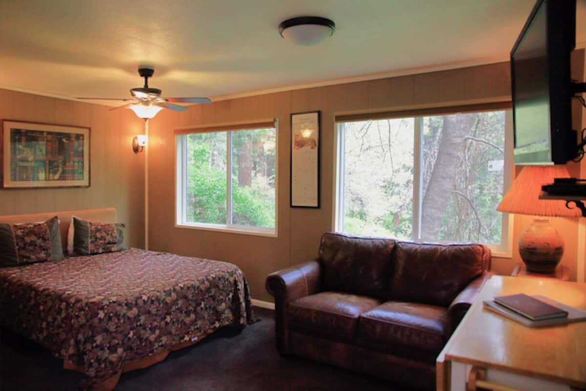 Room | 1 bedroom, down duvets, individually decorated, individually furnished