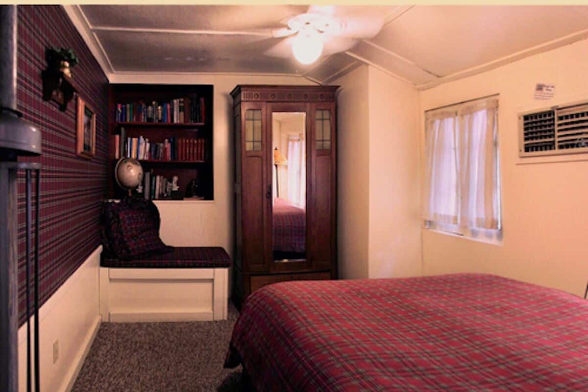 Room | 1 bedroom, down duvets, individually decorated, individually furnished