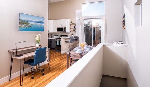 Self Check-In🔷500mbps🔷Pets OK🔷Walkers Paradise🔷2 Smart TV's🔷Arcade Machine