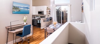 Self Check-In🔷500mbps🔷Pets OK🔷Walkers Paradise🔷2 Smart TV's🔷Arcade Machine