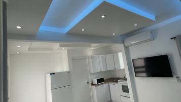 1 bedroom, iron/ironing board, free WiFi