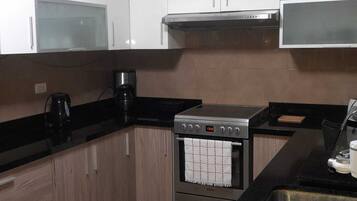 Fridge, microwave, oven, coffee/tea maker