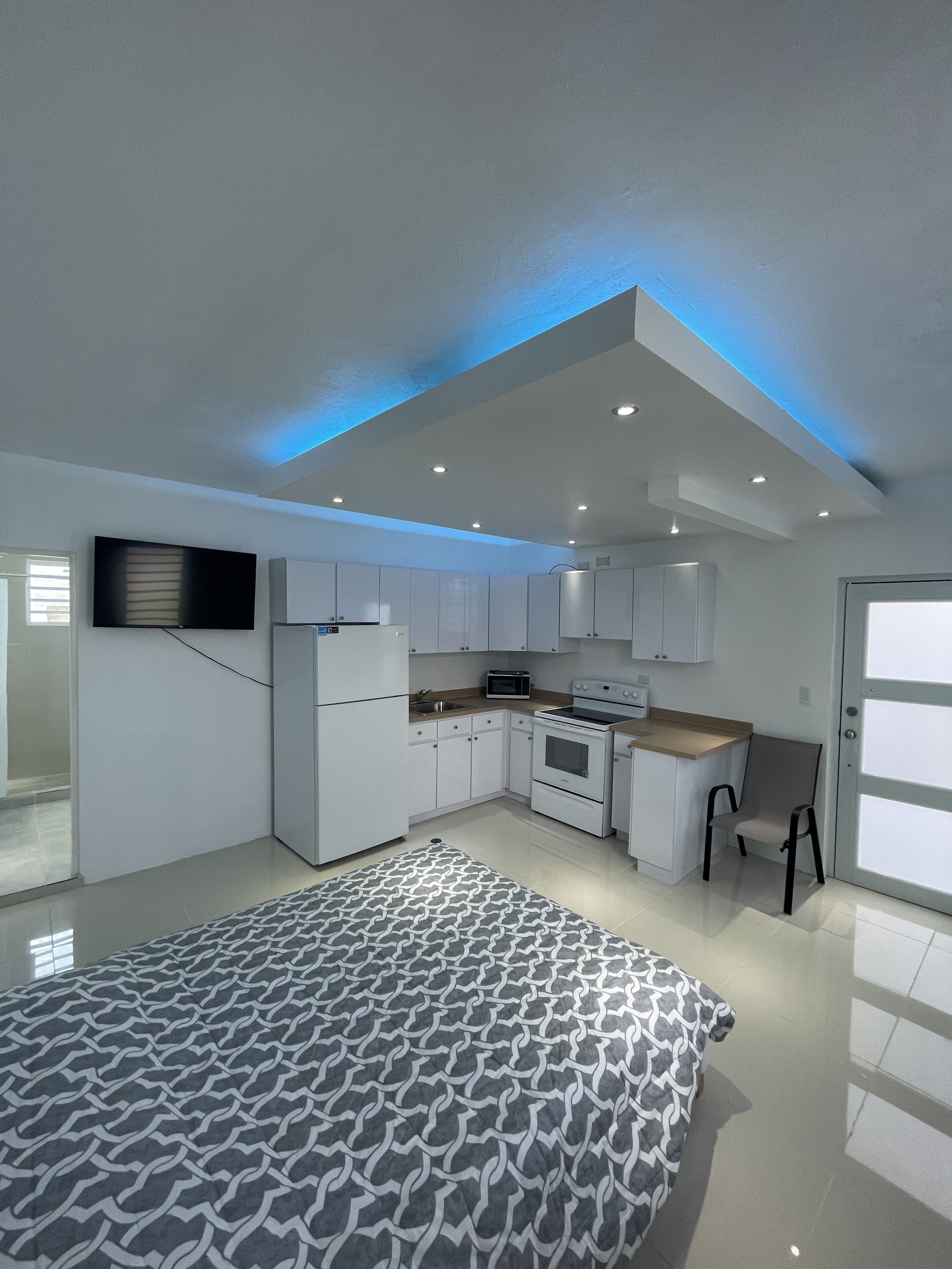 1 slaapkamer, een strijkplank/strijkijzer, gratis wifi