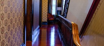 "The Big Brickhouse" - Entire House Rental