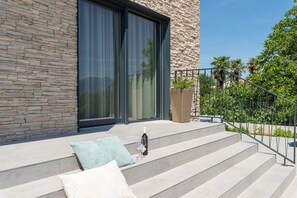 Terrace/patio - Luxury Villa Mojito with Pool (Labin)