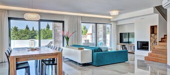 Villa Emotion with Pool