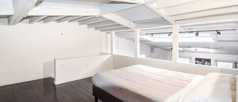 Desk, iron/ironing board, travel crib, WiFi