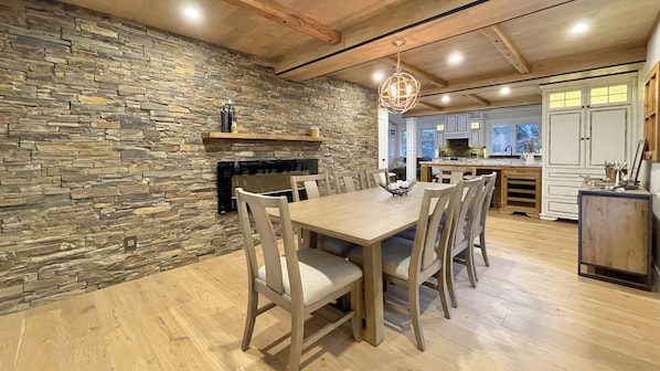 Dining - Peaceful, private, and tranquil. (Tignish)