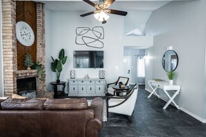 TV, peis og fotballspill