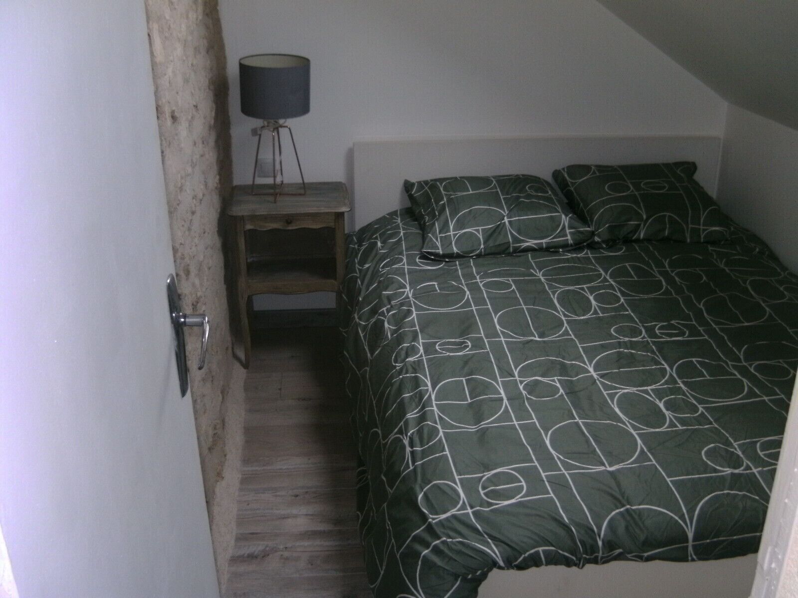 4 makuuhuonetta, Wi-Fi