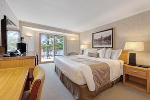 Premium bedding, free WiFi, bed sheets