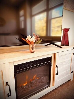 Interior - Modern LoSo Retreat|Walk to Breweries & Light Rail (Charlotte)