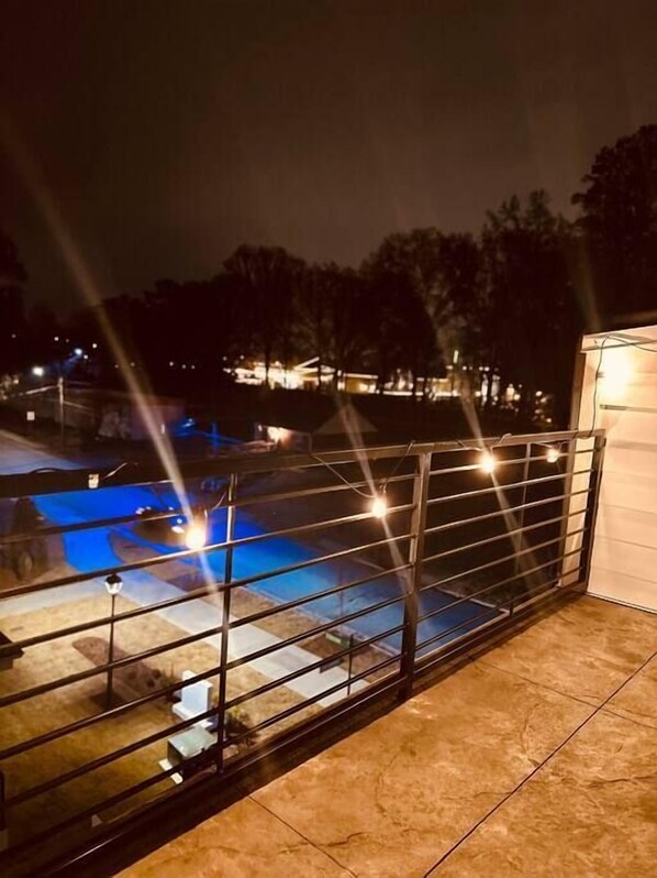 Property grounds - Modern LoSo Retreat|Walk to Breweries & Light Rail (Charlotte)