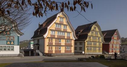 EG - im Traditionellen Appenzellerhaus