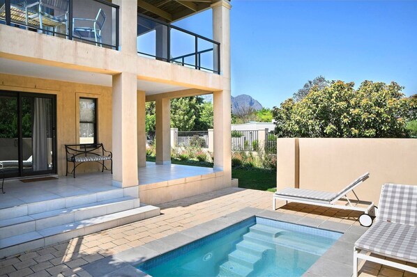 Villa, 2 Bedrooms, Private Pool, Garden View | Pool