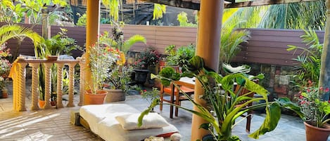Villa, 1 habitación, para fumadores, balcón | Jardín