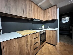 Apartamento, 1 habitación, balcón, vistas a la ciudad | Cocina privada